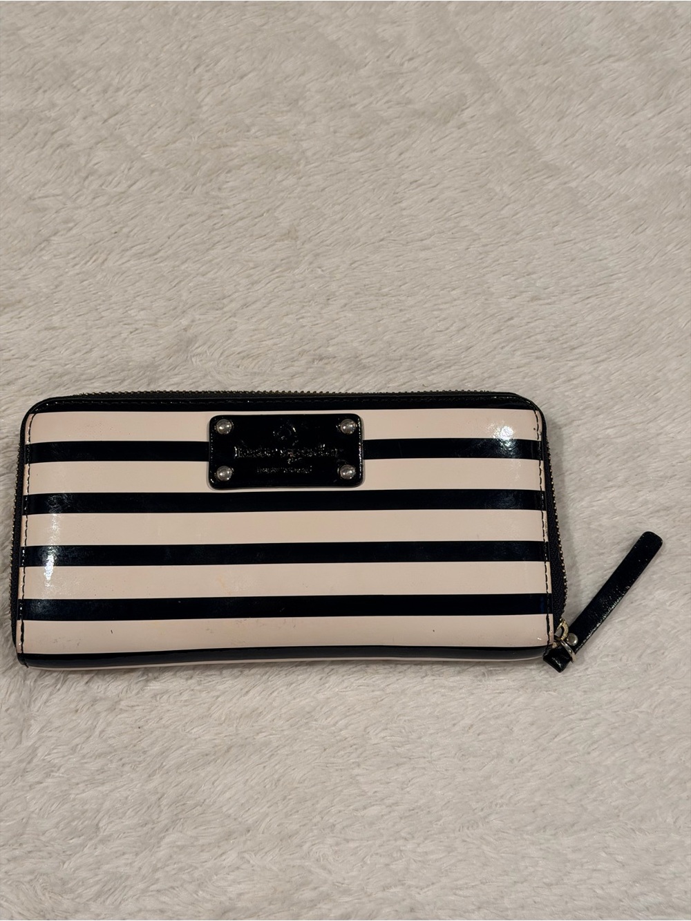 kate spade BLACK and CREME STRIPE Patent Leather Case Continental Wallet
